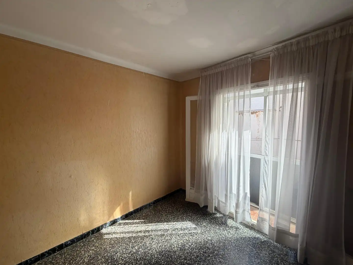 Habitación de Casa adosada en venta en Cambrils con Terraza, Amueblado y Horno