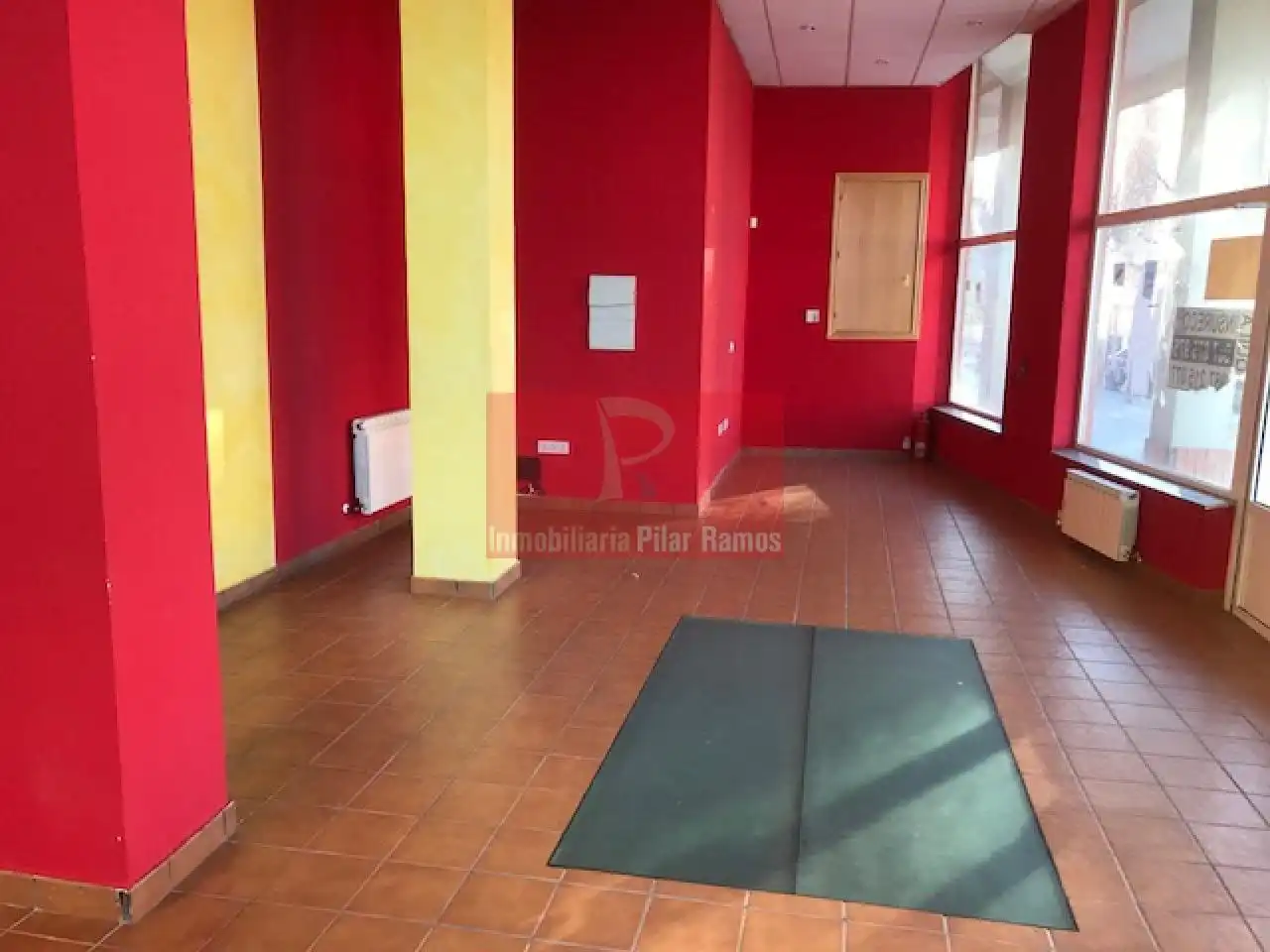 Local comercial en venda a Las Eras de Renueva