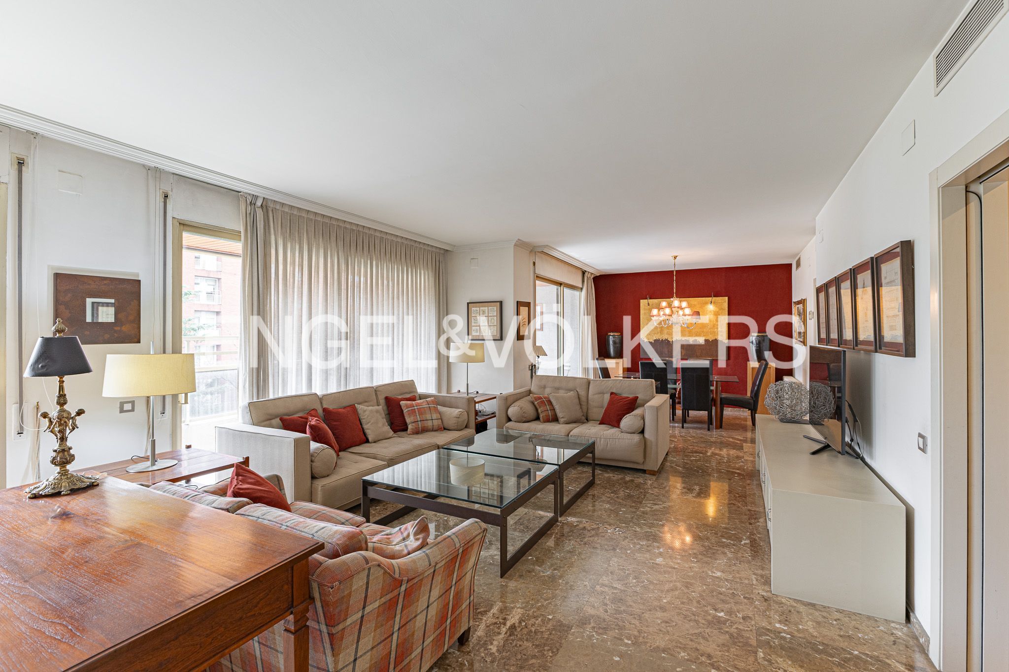 Exterior view of Flat for sale in  Barcelona Capital  with Air Conditioner, Heating and Private garden