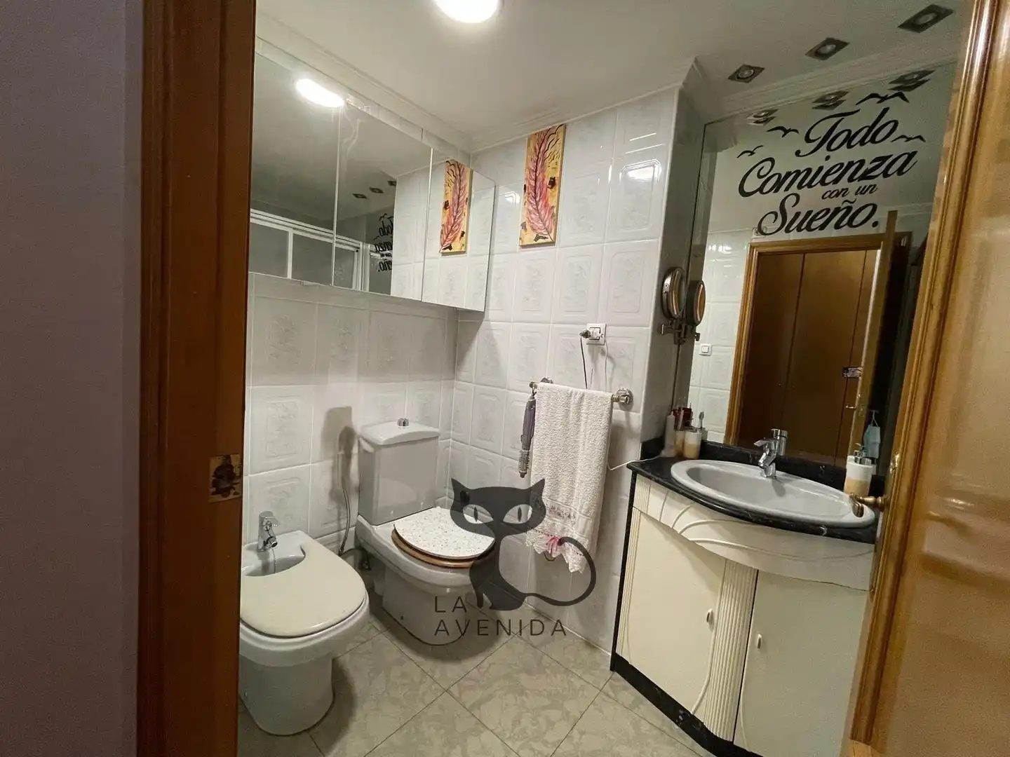 Bathroom of Apartments for sale in Manises