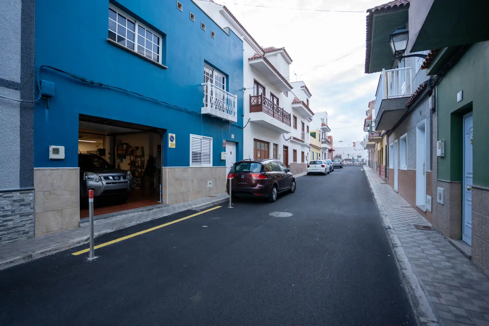 Vista exterior de Casa adosada en venda en Garachico amb Jardí privat, Parquet i Traster