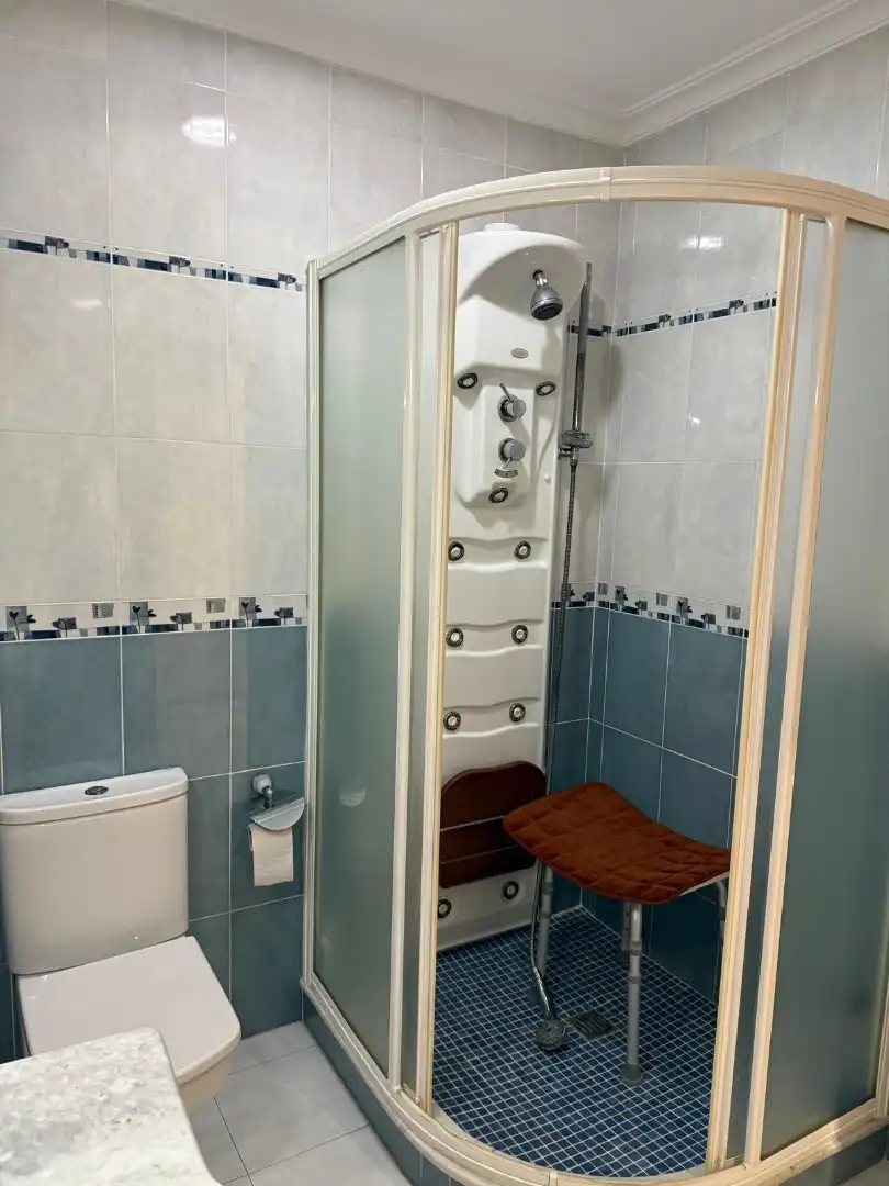 Bany de Casa o xalet en venda en Riba-roja de Túria amb Aire condicionat, Calefacció i Terrassa
