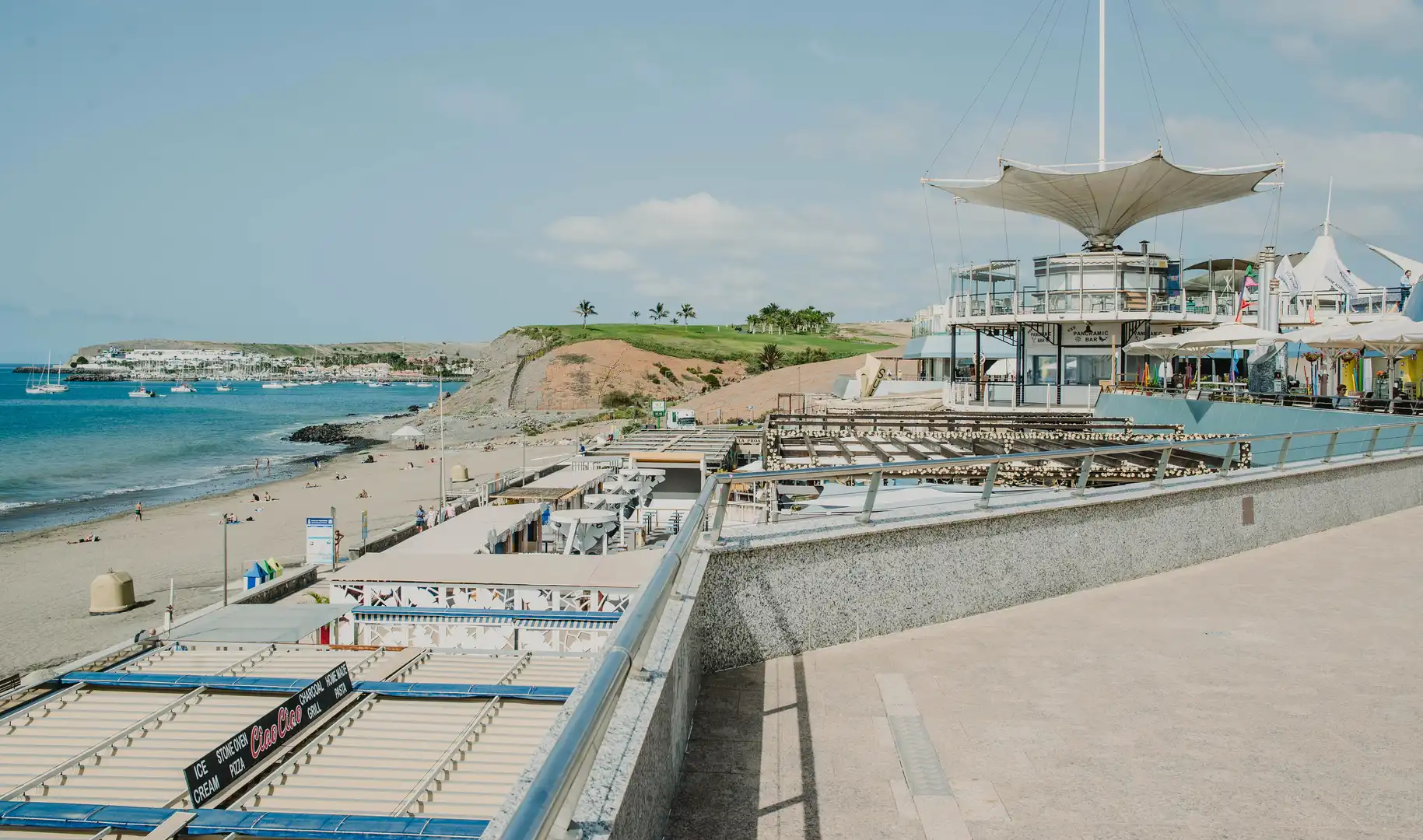 Vista exterior de Local en venta en San Bartolomé de Tirajana con Aire acondicionado
