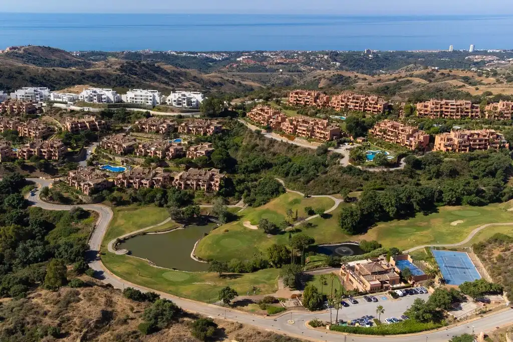 Bajo con piscina en venta en La Mairena, imagen 19