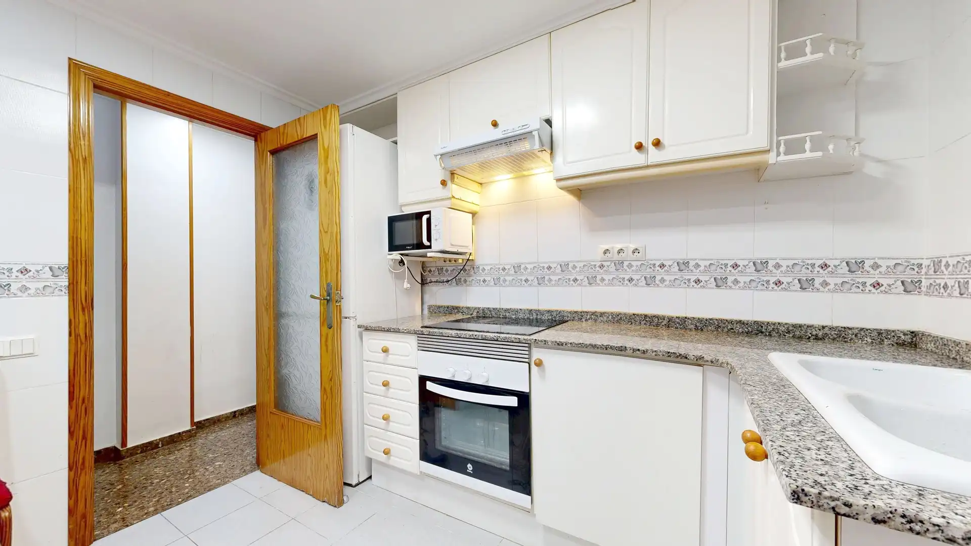 Kitchen of Flat for sale in Almussafes  with Terrace and Balcony