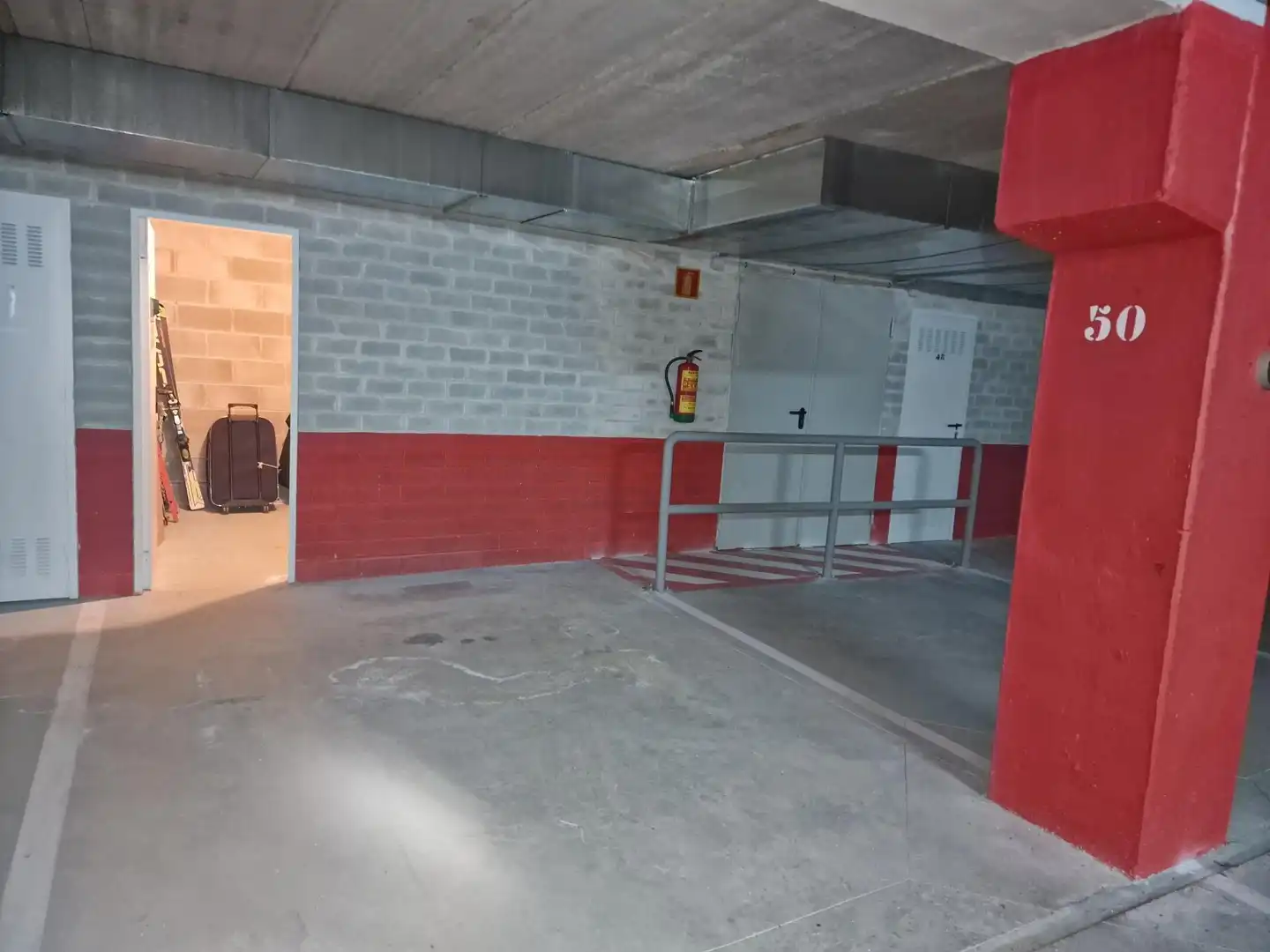 Garage for sale in Calle UNICA AG CANDANCHU, 4, Aisa