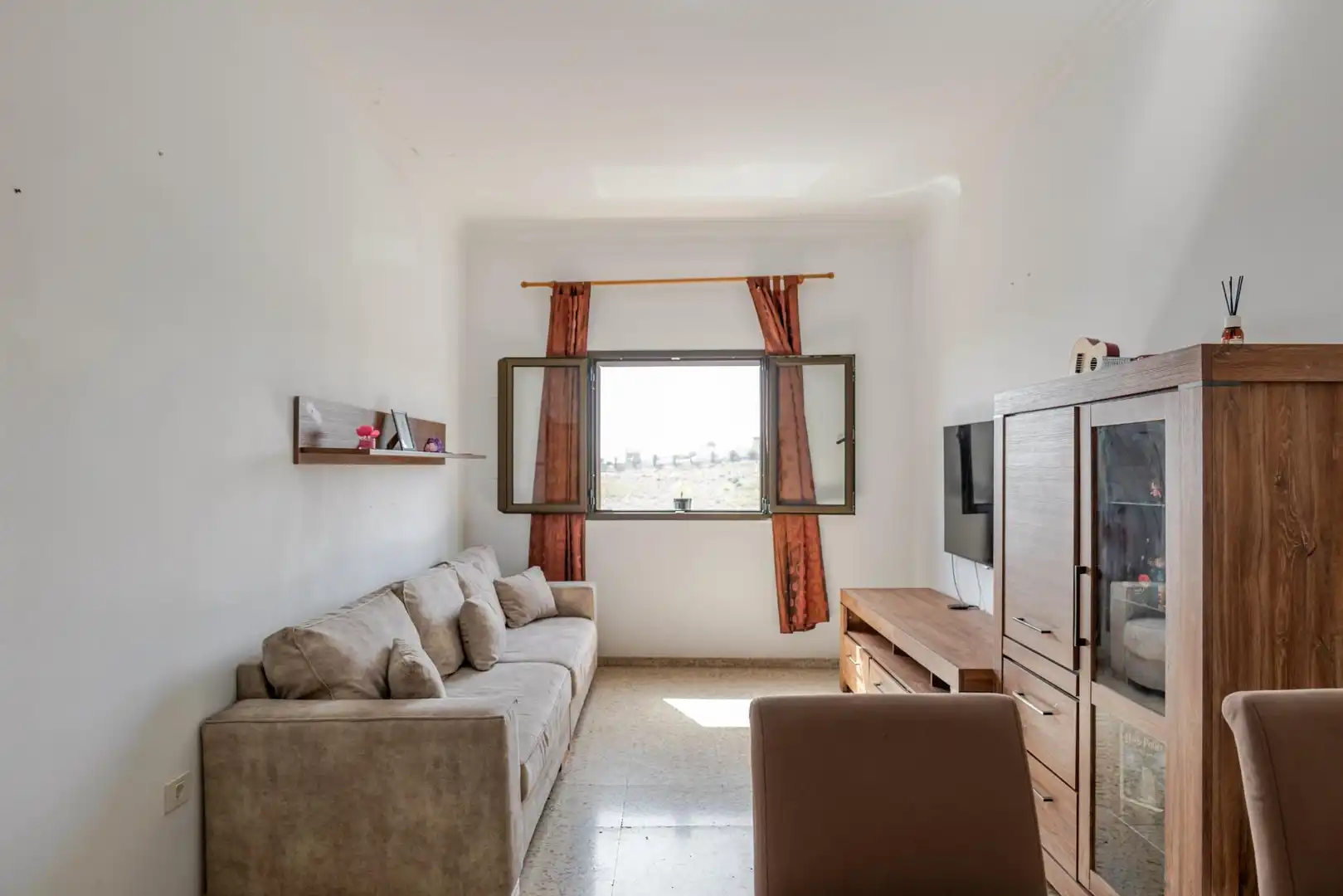 Wohnzimmer von Einfamilien-Reihenhaus zum Verkauf in Las Palmas de Gran Canaria mit Terrasse und Abstellraum