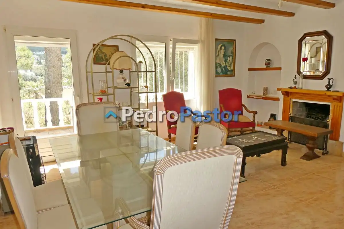 Comedor de Casa o chalet en venta en Dénia con Aire acondicionado, Calefacción y Jardín privado