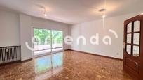 Sala d'estar de Pis de lloguer en  Madrid Capital amb Terrassa i Traster
