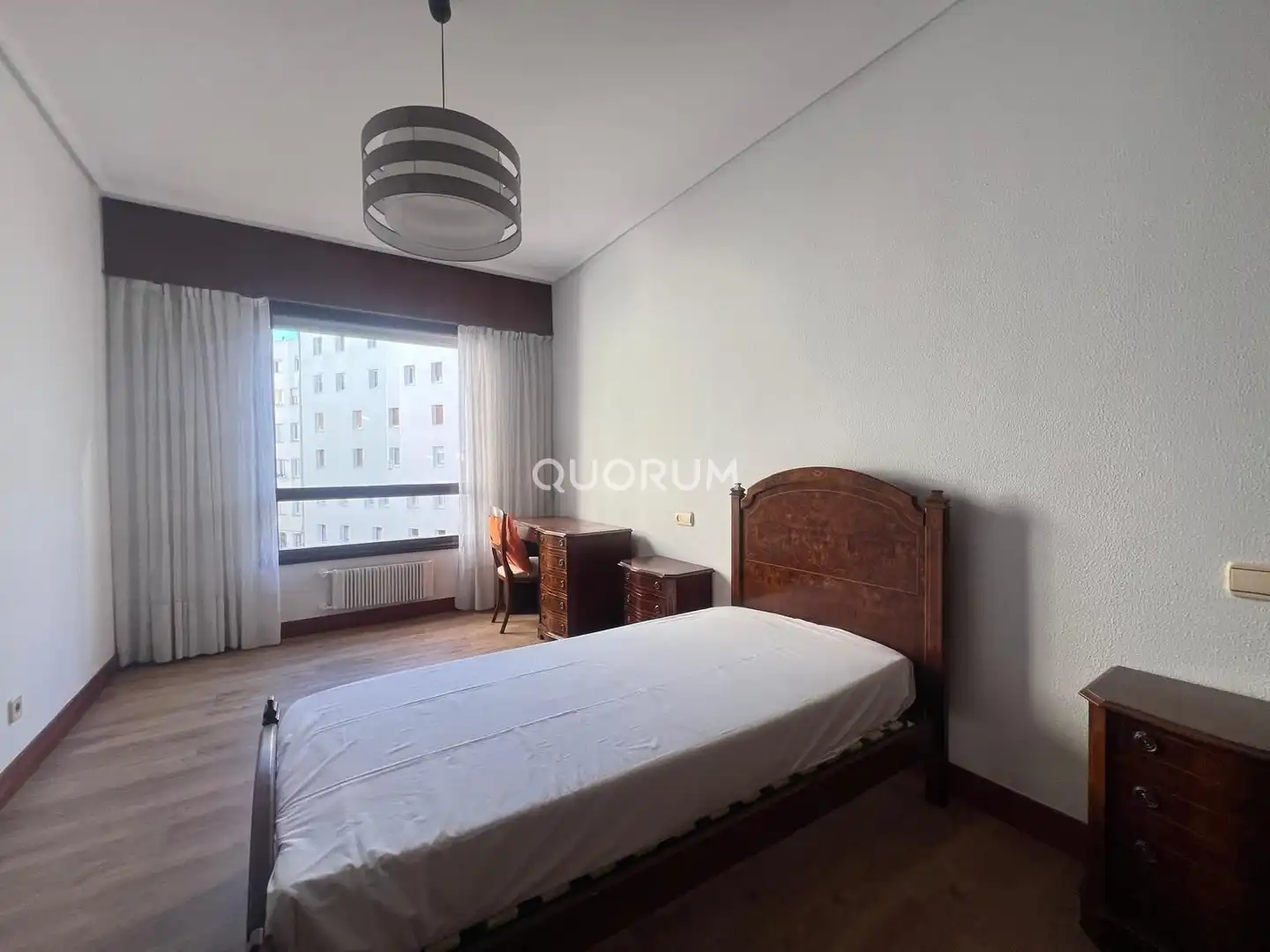 Bedroom of Flat for rent in Indautxu