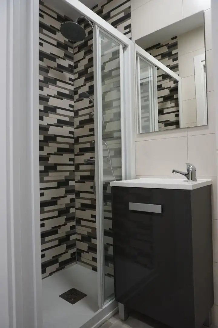 Room in Calle CAPITAN MENDEZ VIGO, 50, Santo Tomás