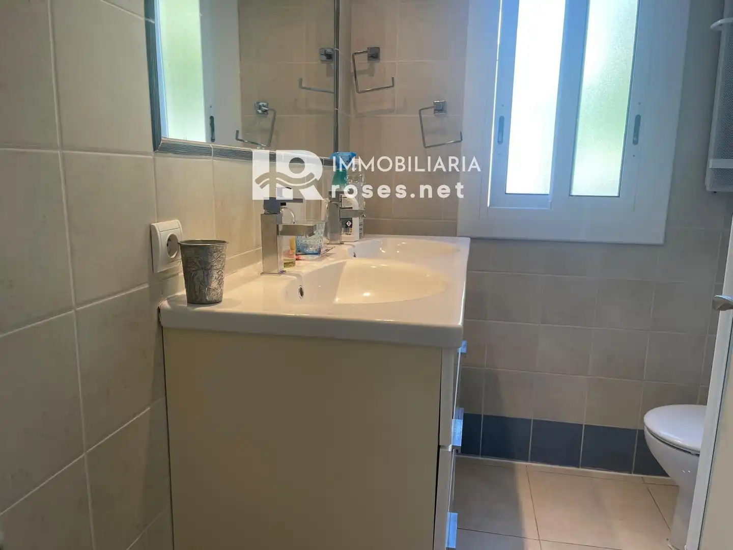 Baño de Piso en venta en Roses con Aire acondicionado, Terraza y Trastero