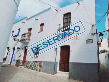 Casa amb balcó en venda a Mojácar Pueblo