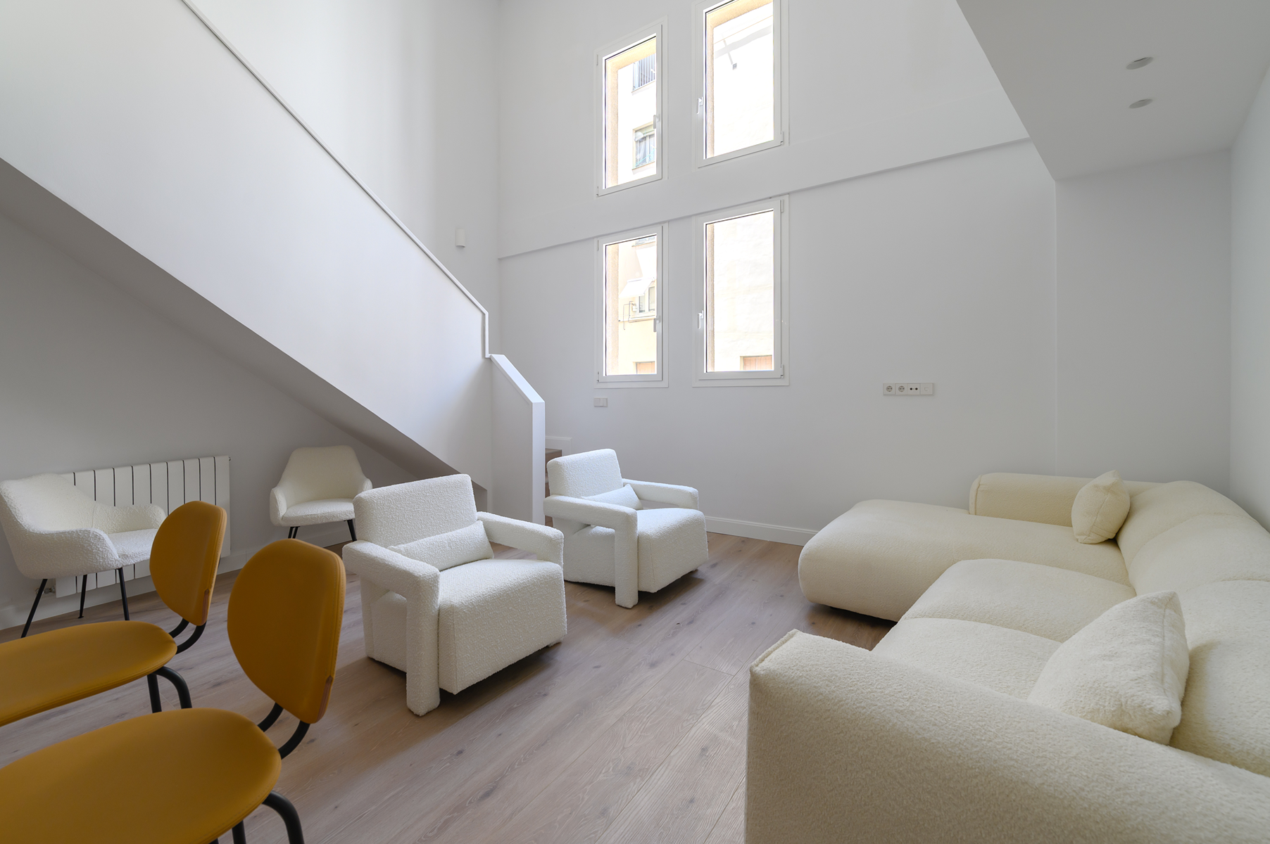 Living room of Apartment for sale in  Madrid Capital  with Air Conditioner, Heating and Terrace