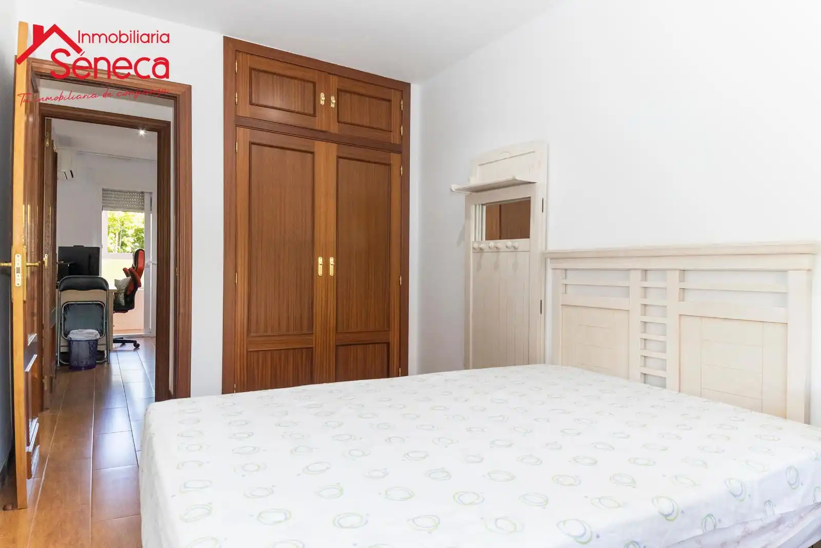Bedroom of Flat for sale in Córdoba  with Air Conditioner, Terrace and Storage room