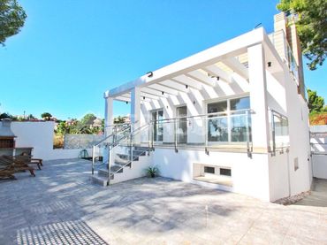 Casa con balcone in vendita a Coloma