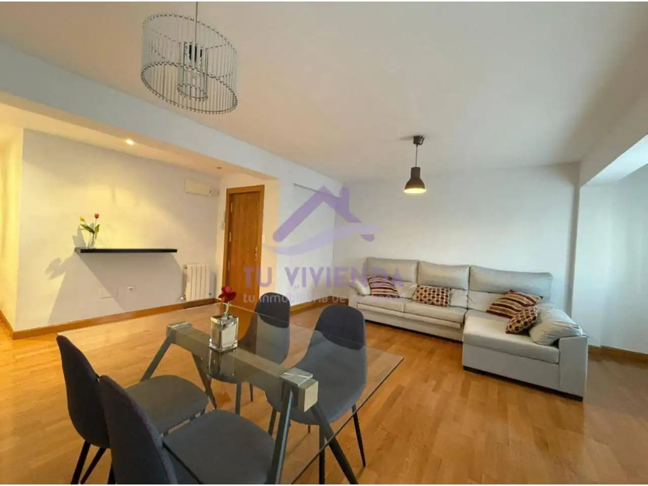 Sala de estar de Piso de alquiler en Valladolid con Parquet