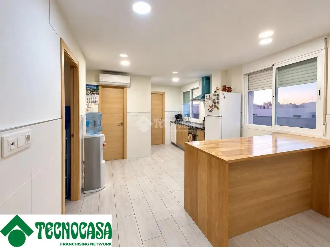 Kitchen of Flat for sale in Centro Ciudad