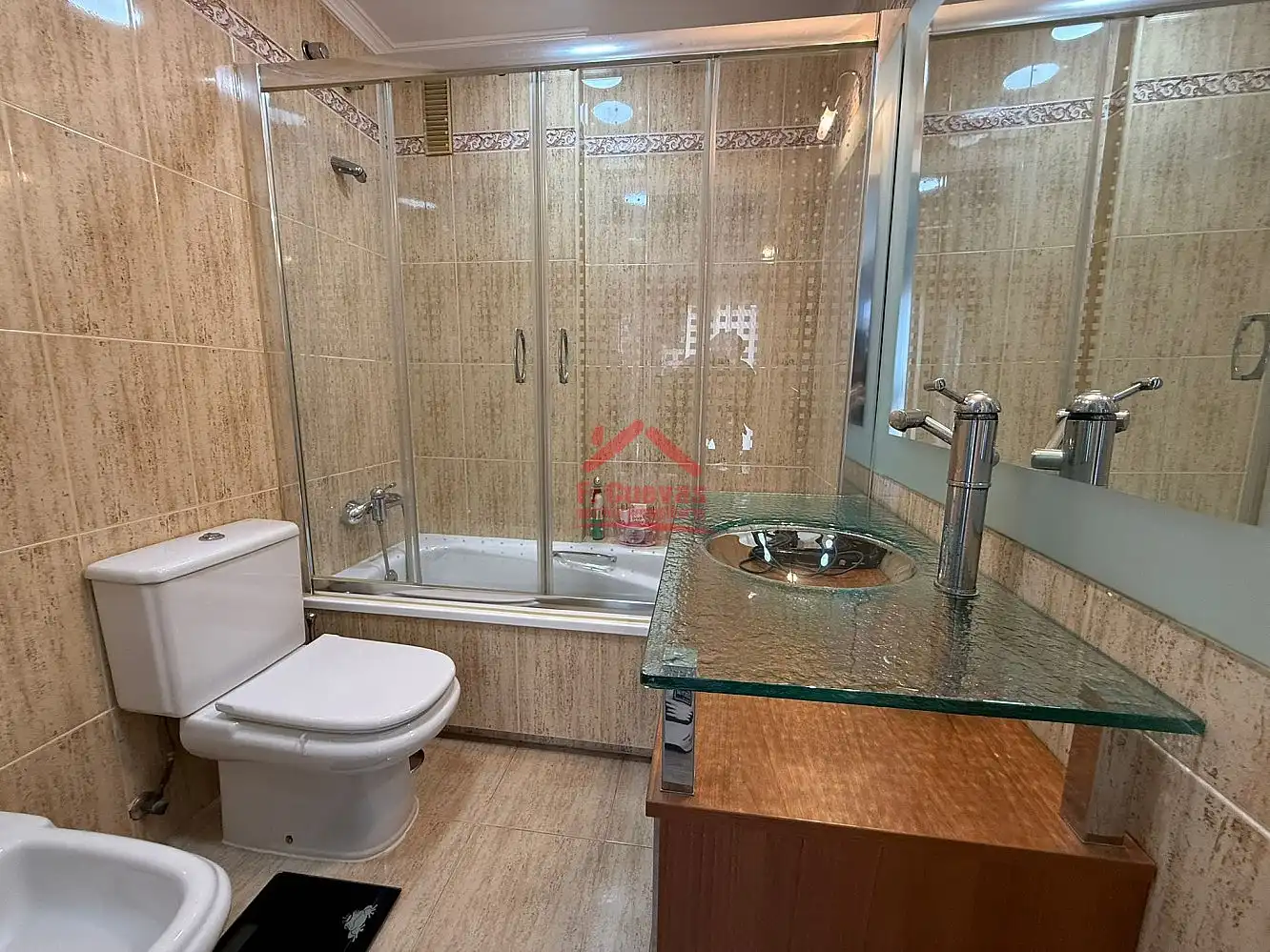 Bany de Apartament en venda en Vélez-Málaga amb Jardí privat, Terrassa i Piscina