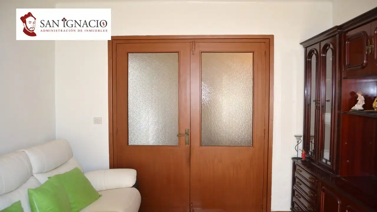 Pis en venda en Villarcayo de Merindad de Castilla la Vieja amb Terrassa i Moblat