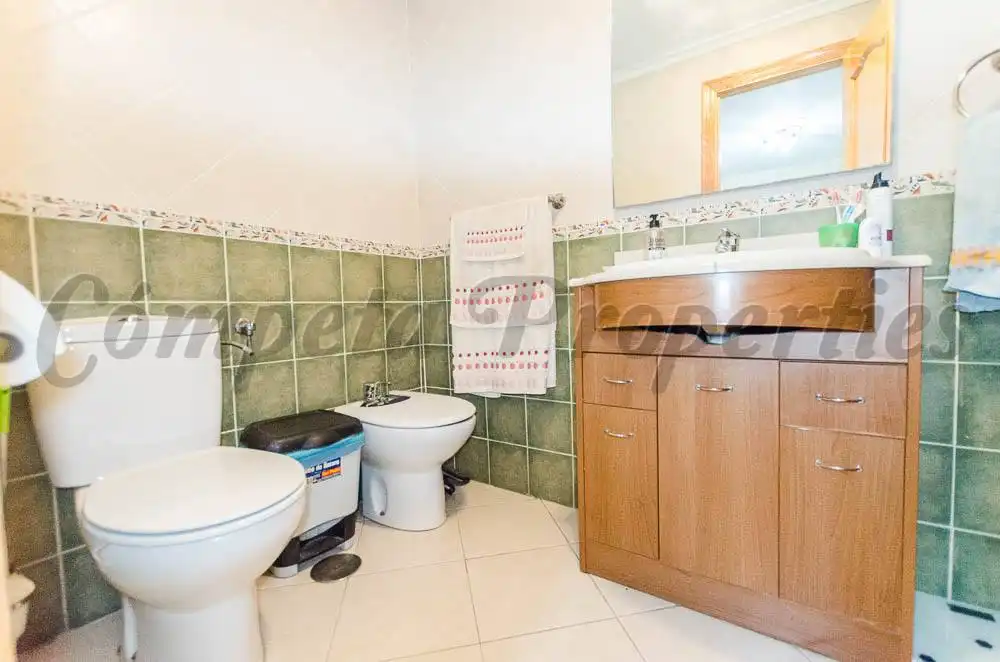 Baño de Casa o chalet en venta en Cómpeta con Terraza, Amueblado y Horno