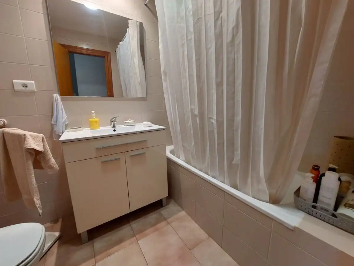 Baño de Casa o chalet en venta en Benicasim / Benicàssim con Aire acondicionado, Calefacción y Terraza