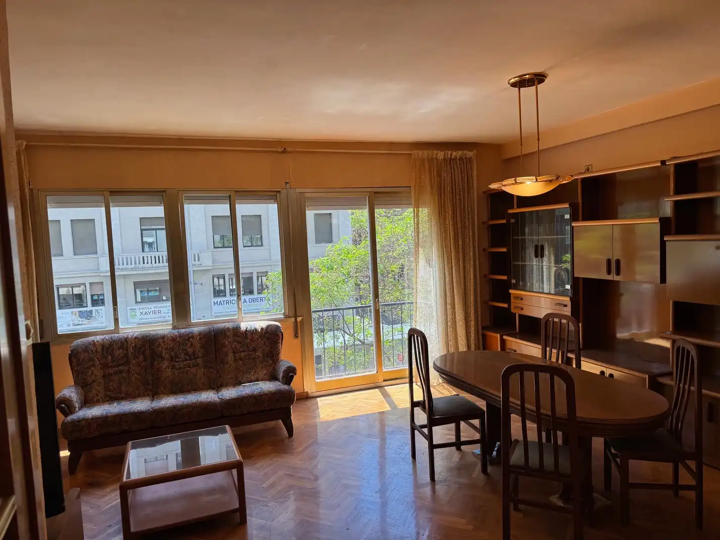 Sala de estar de Piso en venta en Barcelona con Aire acondicionado, Calefacción y Horno