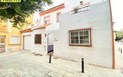 Exterior view of House or chalet for sale in  Almería Capital  with Air Conditioner and Terrace