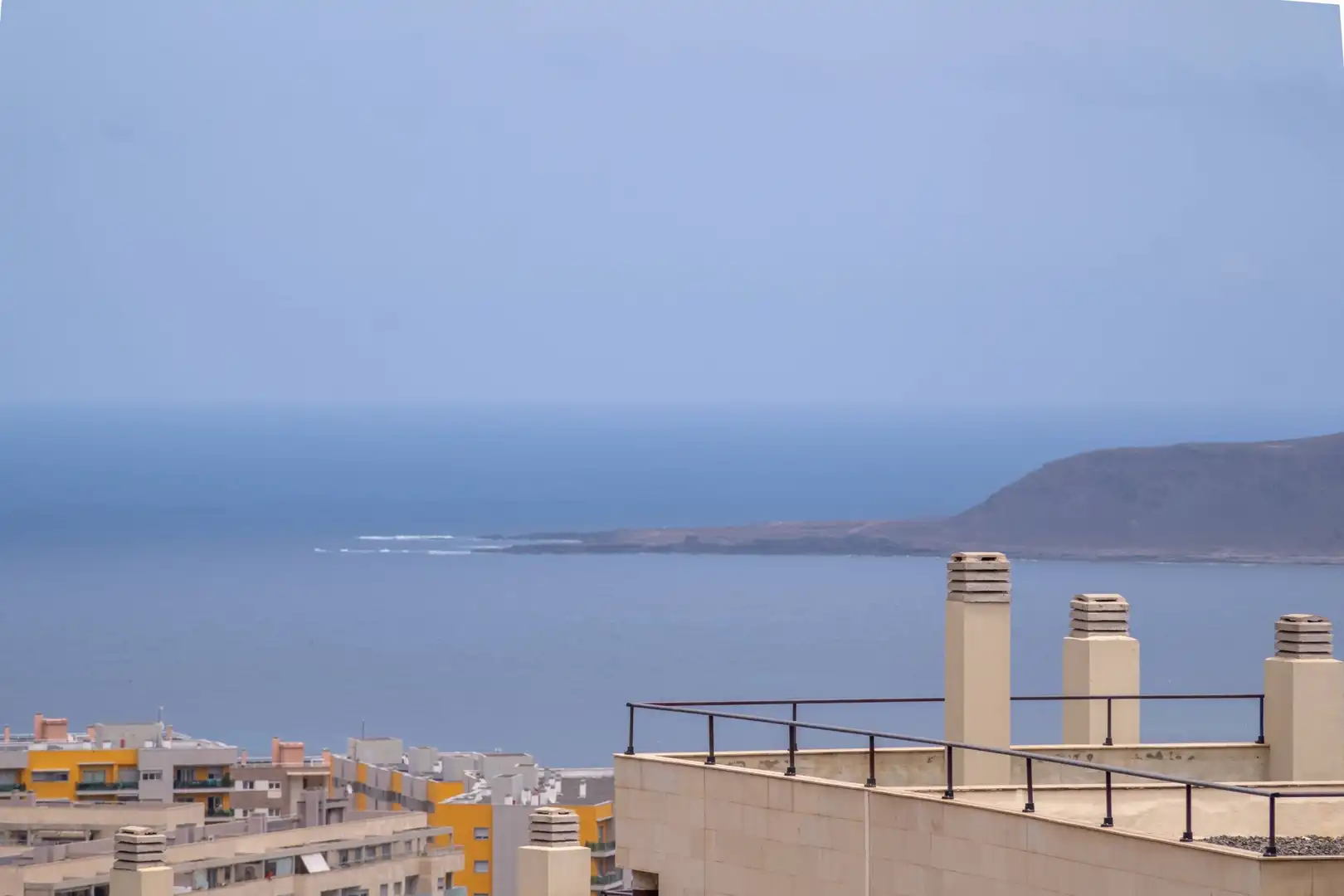 Vista exterior de Pis en venda en Las Palmas de Gran Canaria amb Jardí privat i Traster