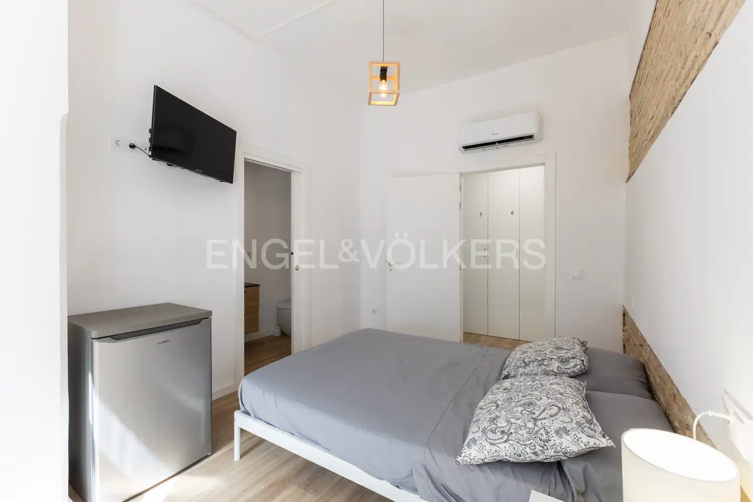 Habitación de Piso en venta en Valencia con Aire acondicionado, Calefacción y Trastero