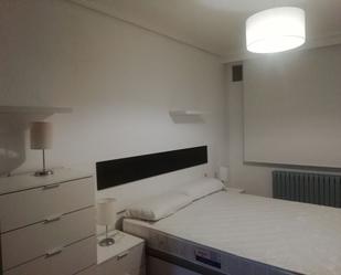 Bedroom of Flat to rent in Salamanca Capital  with Terrace