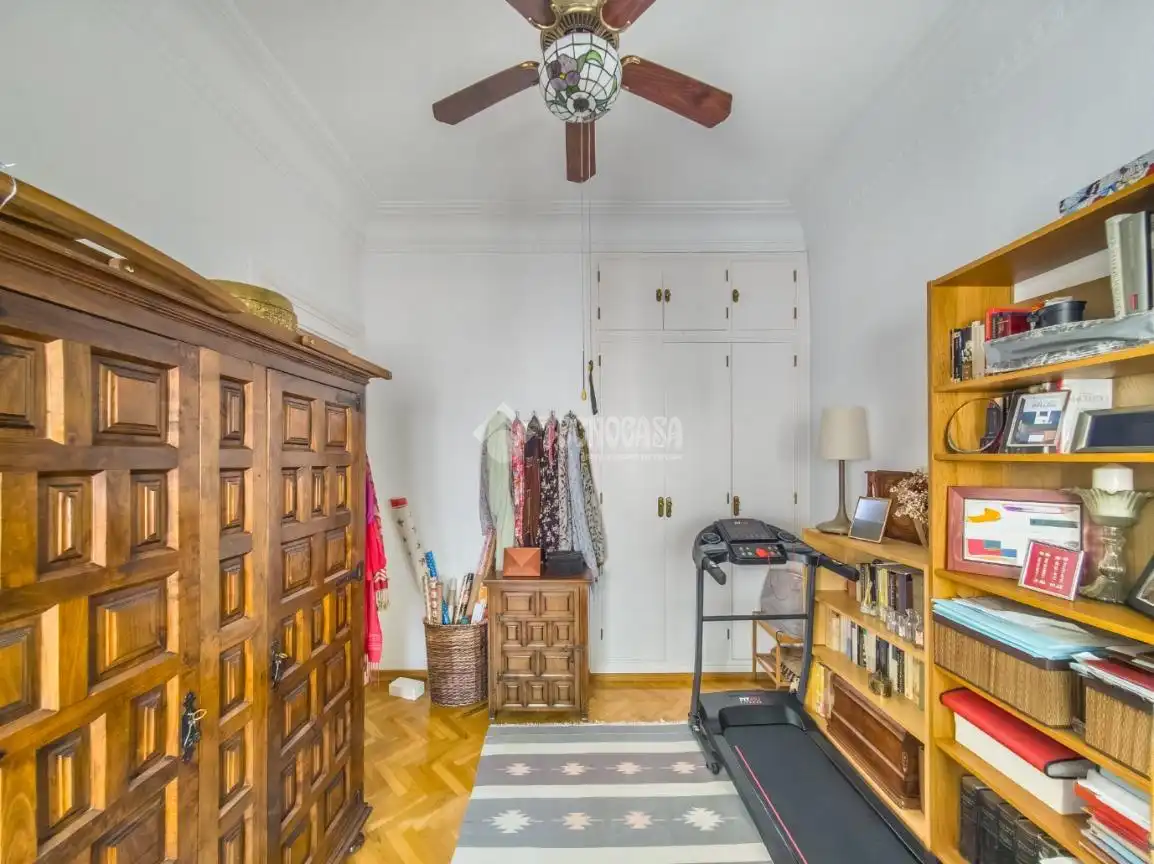 Schlafzimmer von Wohnung zum Verkauf in Madrid mit Klimaanlage, Heizung und Terrasse