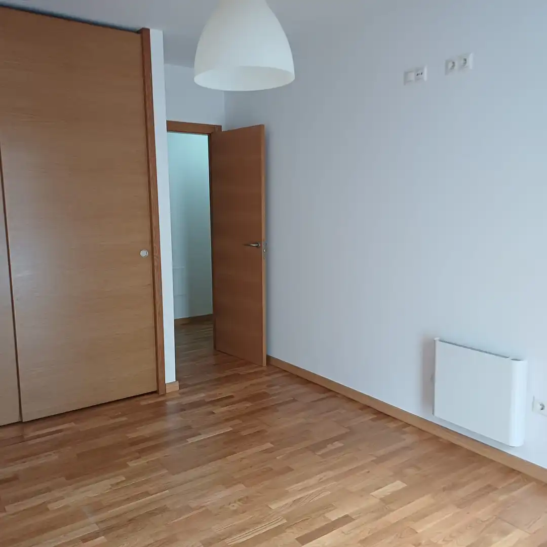 Habitación de Piso en venta en Vilagarcía de Arousa con Calefacción, Parquet y Trastero