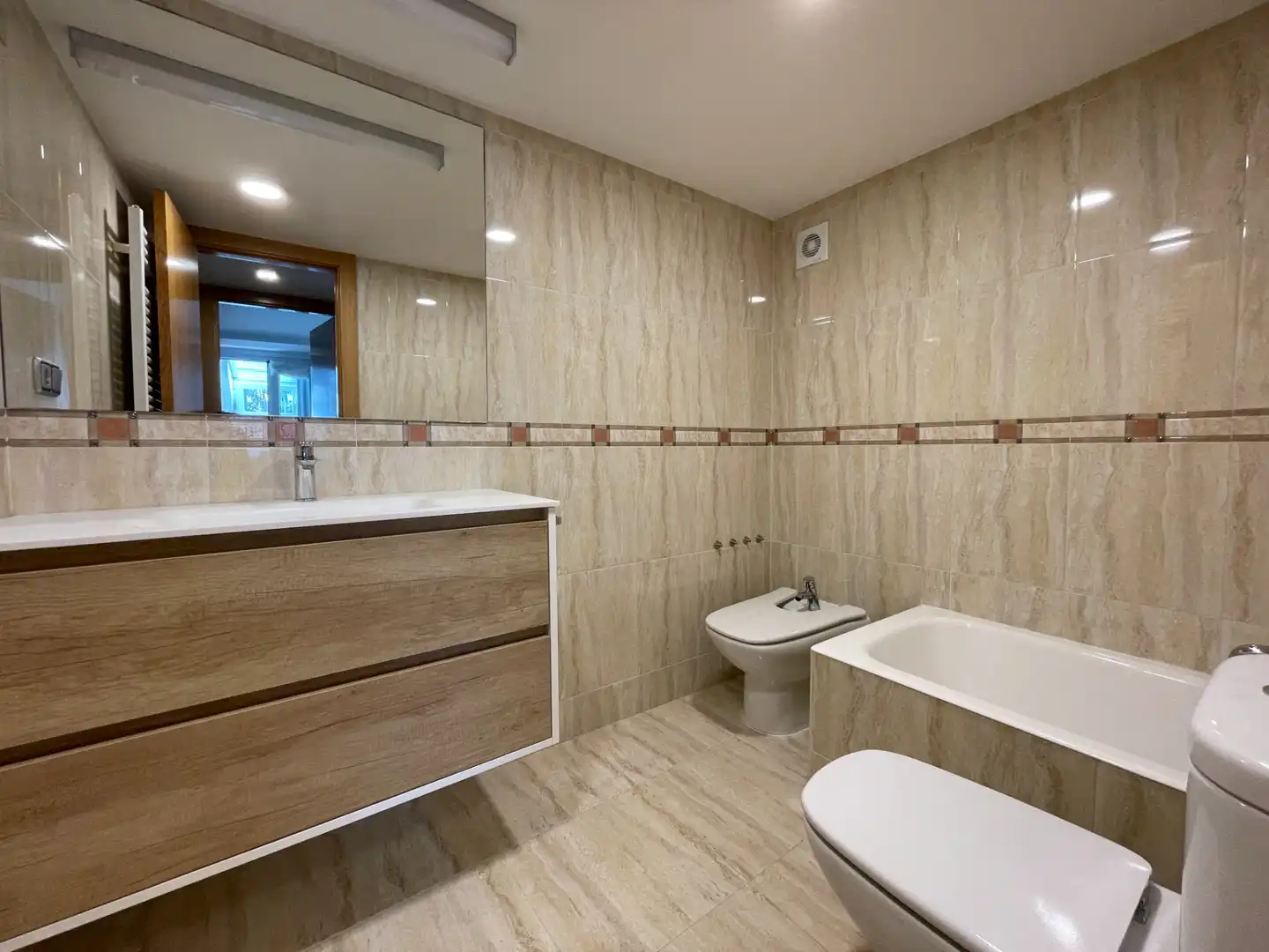 Baño de Piso de alquiler en Donostia - San Sebastián  con Calefacción, Parquet y Terraza