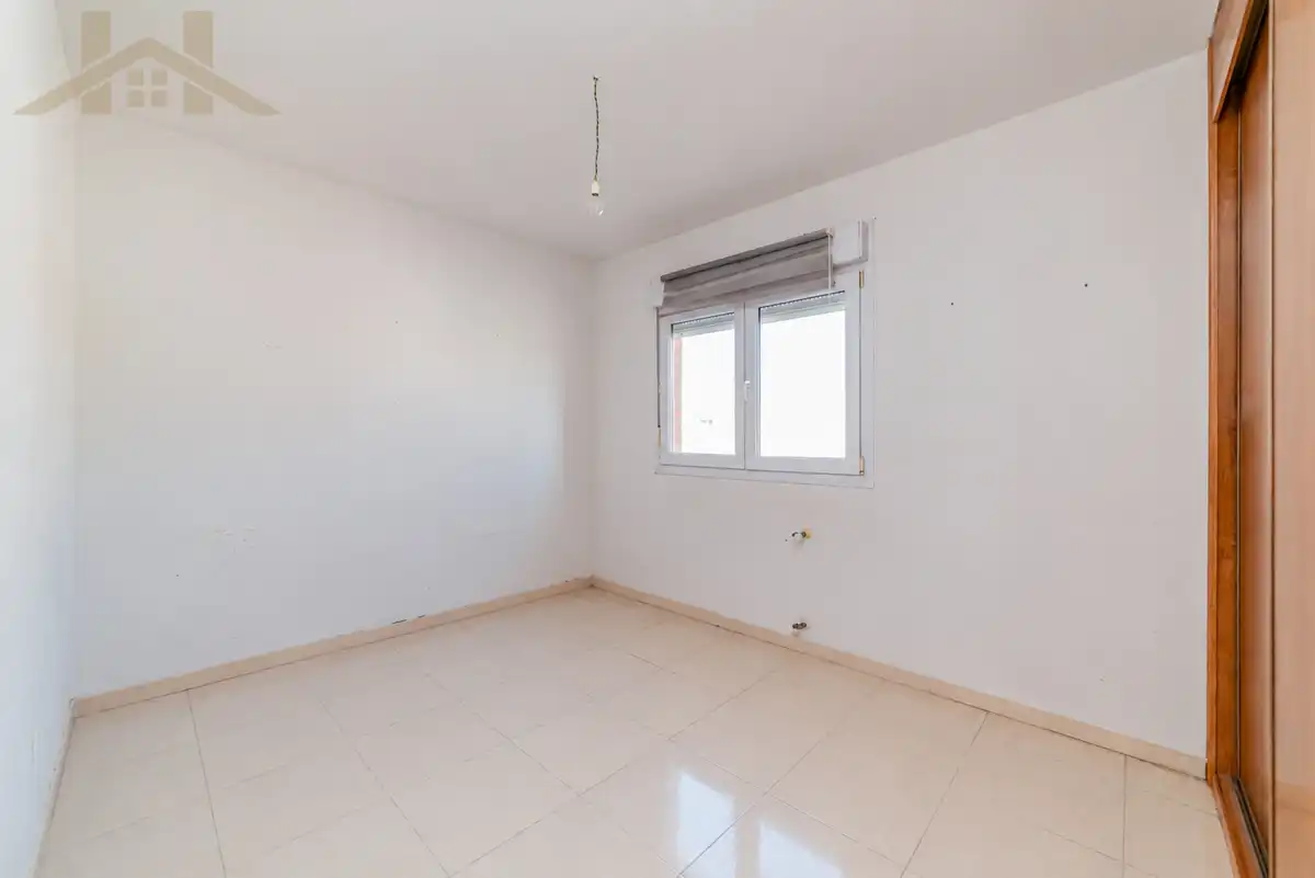 Dormitori de Casa adosada en venda en Seseña amb Calefacció, Jardí privat i Terrassa