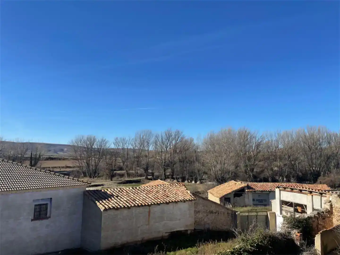 Vista exterior de Casa adosada en venda en Jarque de la Val amb Jardí privat, Traster i Moblat