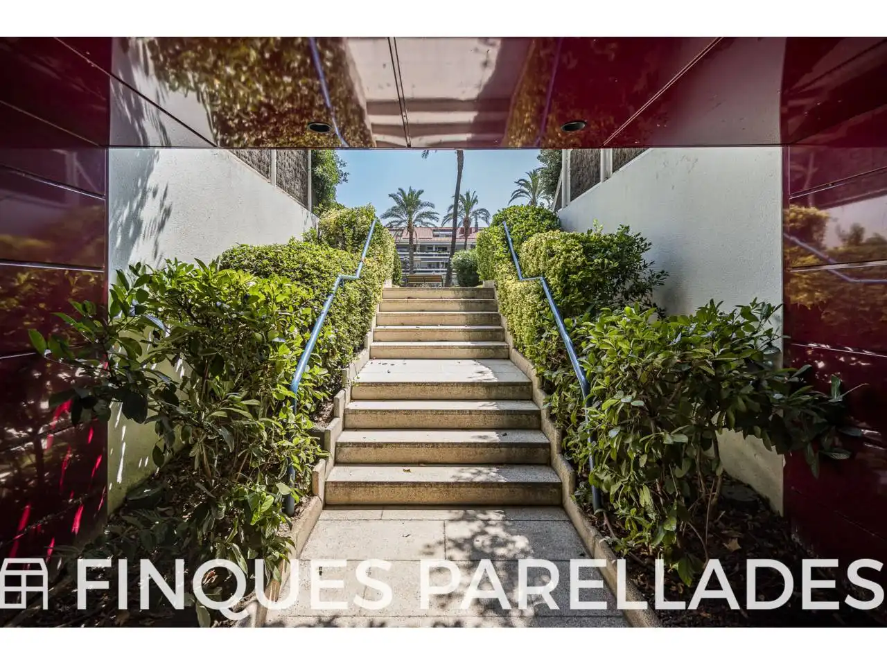 Exterior view of Flat for sale in Sitges  with Air Conditioner, Heating and Terrace