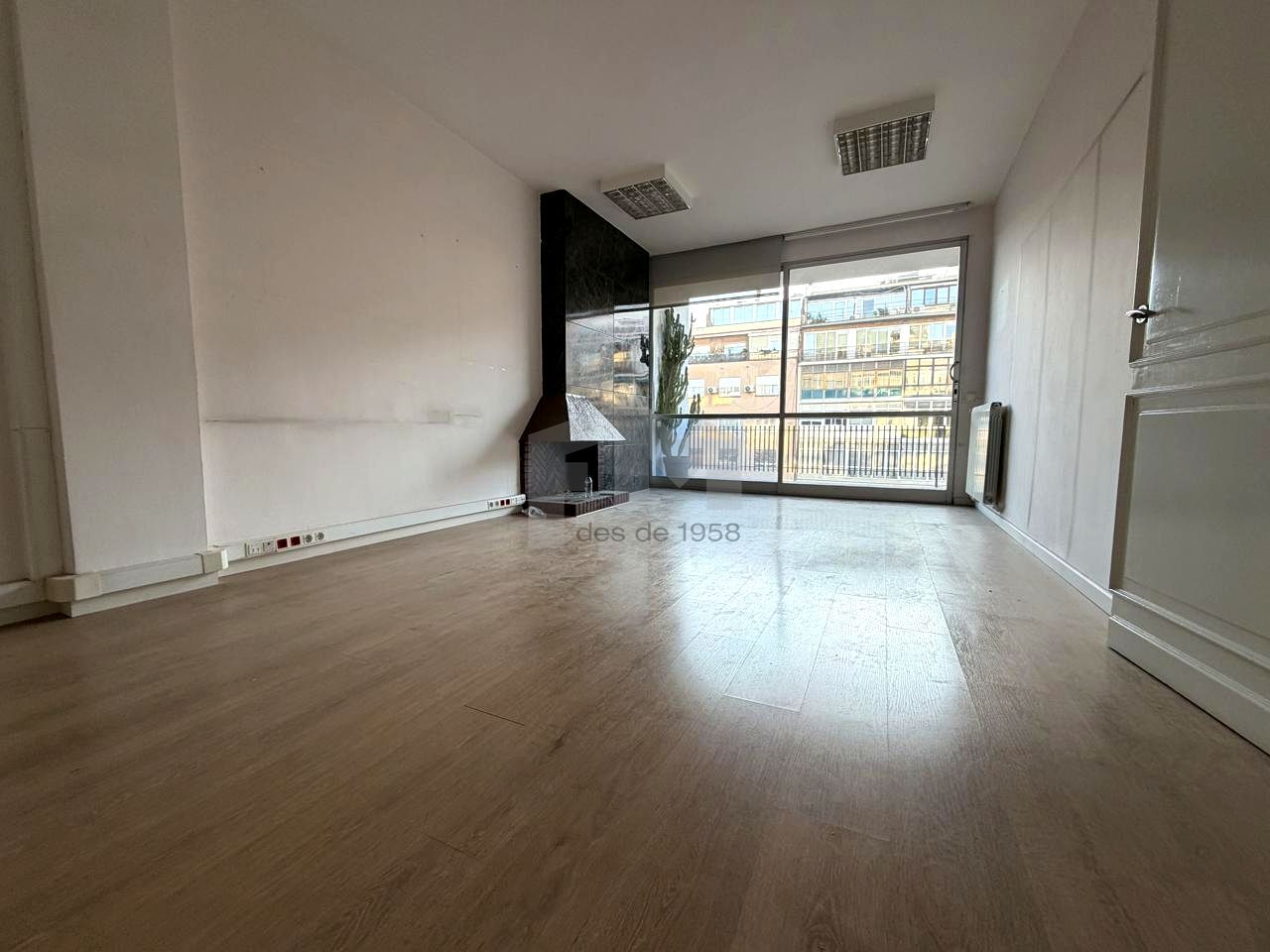 Flat for sale in  Barcelona Capital  with Air Conditioner, Heating and Terrace