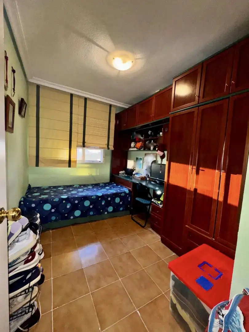 Bedroom of Flat for sale in Sevilla  with Air Conditioner and Terrace