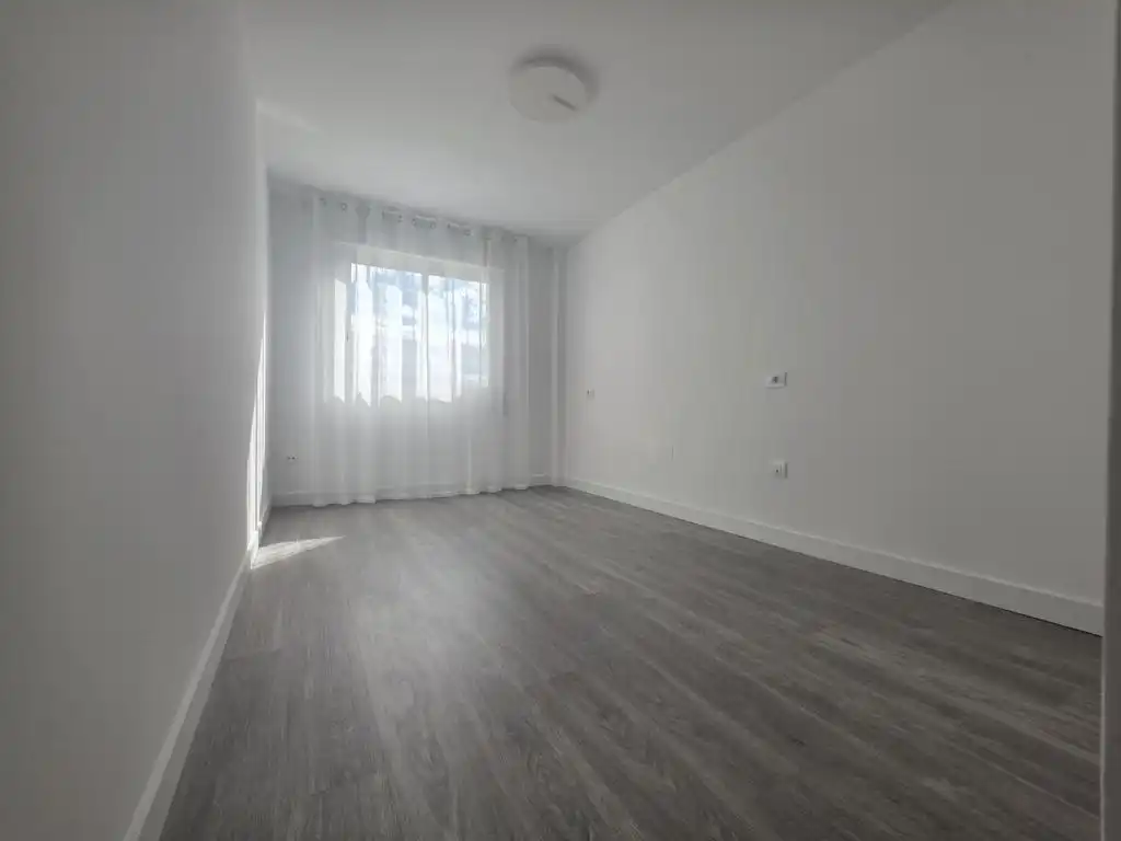 Bedroom of Flat for sale in Ribeira  with Parquet flooring, Oven and Washing machine