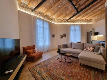 Living room of Flat to rent in  Barcelona Capital  with Air Conditioner, Heating and Parquet flooring