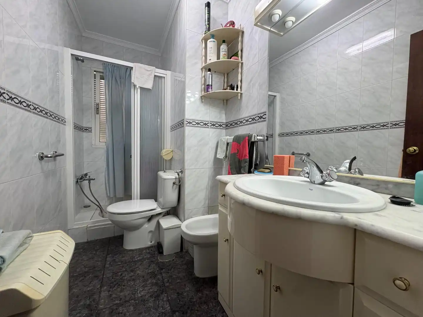 Baño de Piso en venta en Málaga con Aire acondicionado