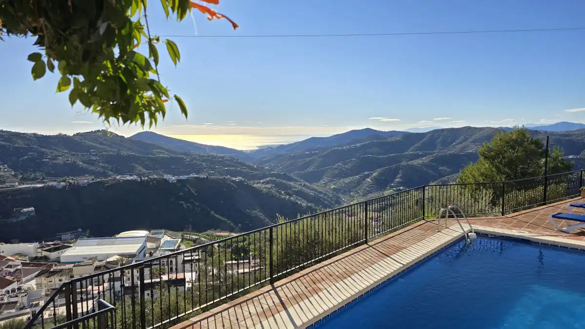 Chalet con terraza en venta en Calle Reina, imagen 4
