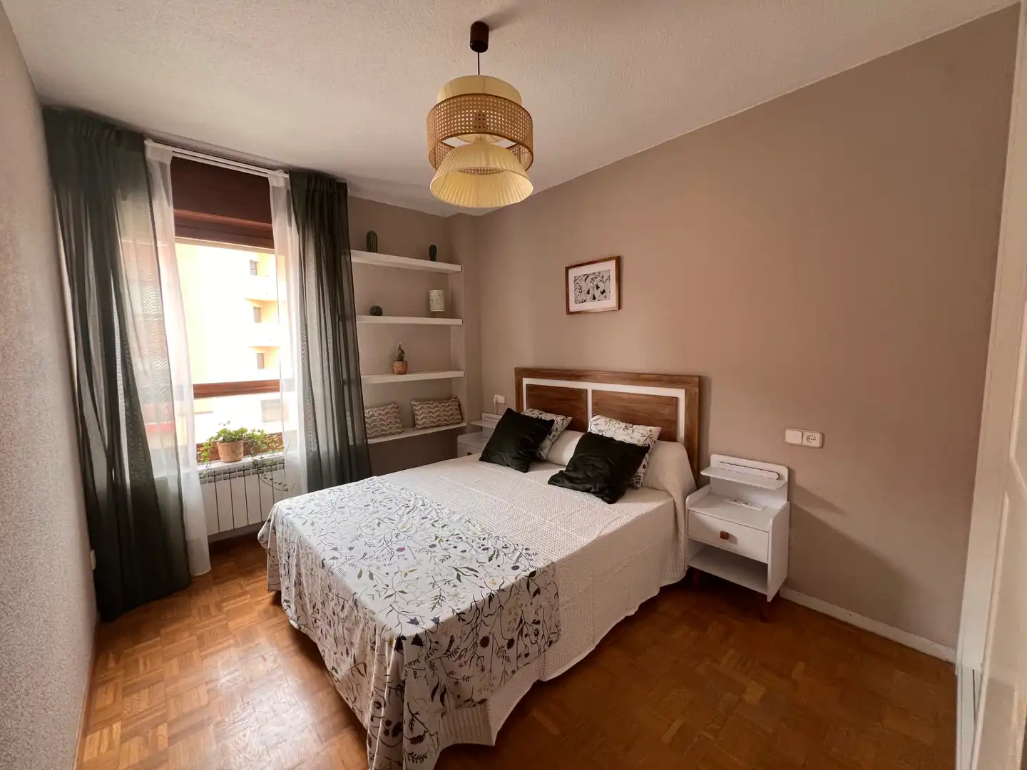 Piso con jardín en alquiler en Avenida Principal 5, imagen 2