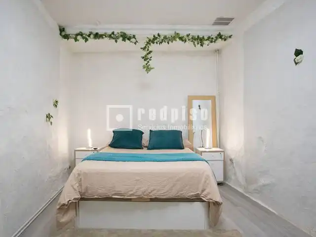 Habitación de Piso en venta en Madrid con Calefacción y Amueblado