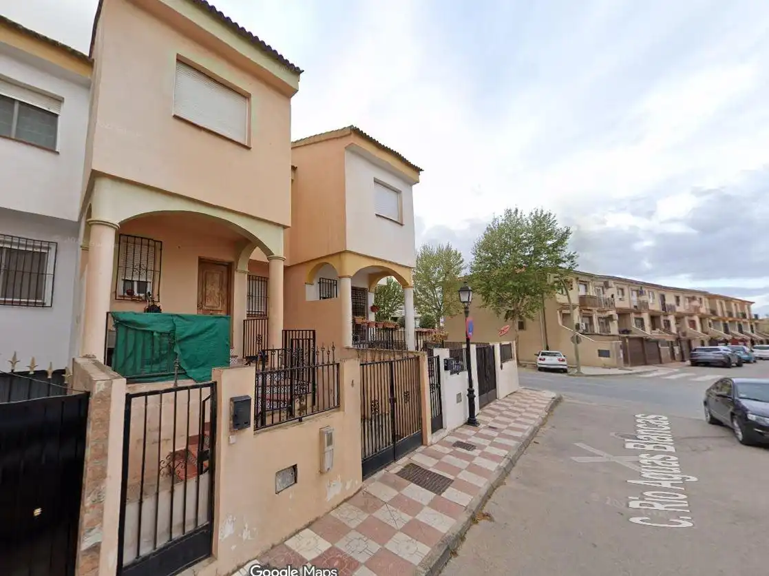 Vista exterior de Casa o chalet en venta en Cúllar Vega