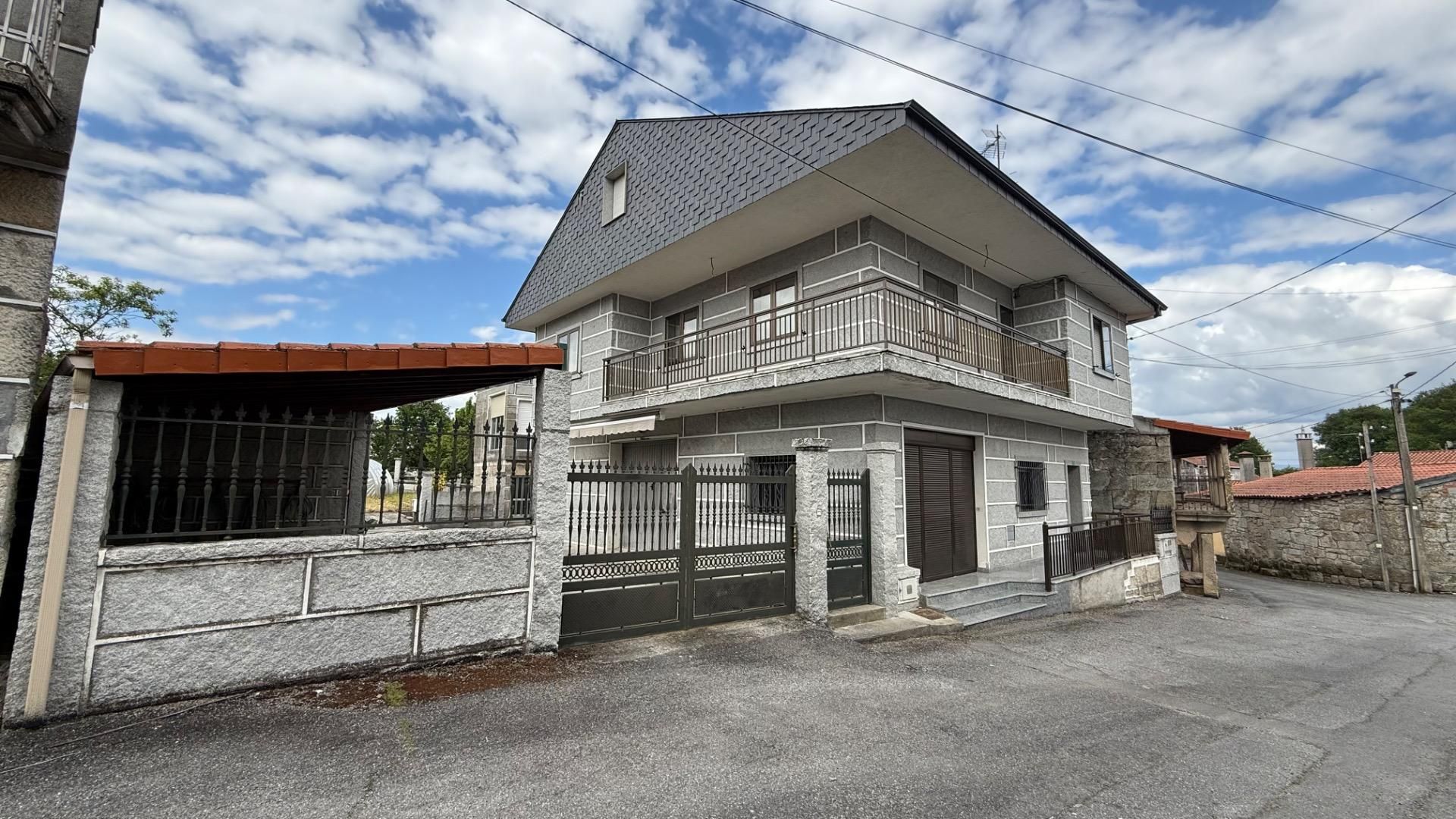 Vista exterior de Finca rústica en venda en Sandiás amb Calefacció, Jardí privat i Terrassa