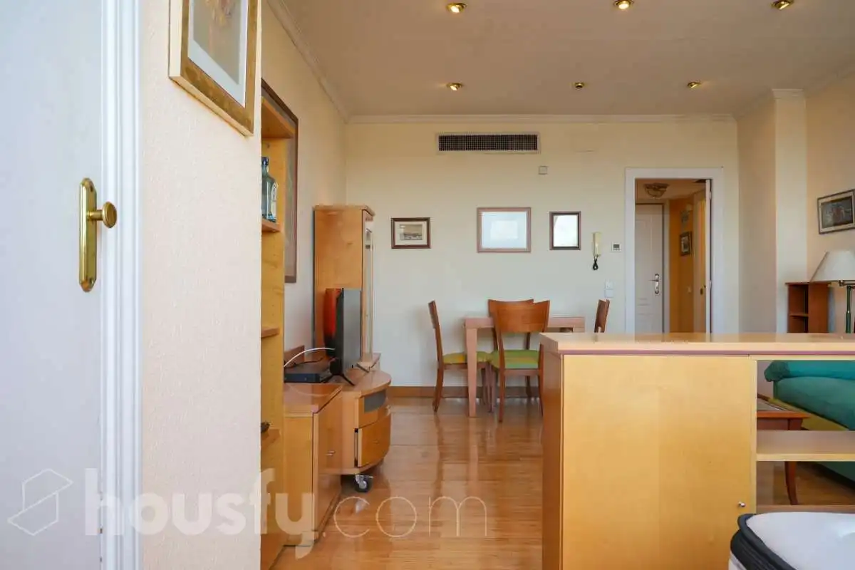 Wohnzimmer von Wohnung zum Verkauf in Madrid mit Klimaanlage, Heizung und Terrasse