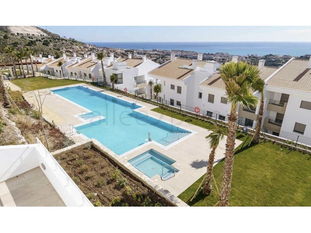 Vista exterior de Apartament en venda en Benalmádena