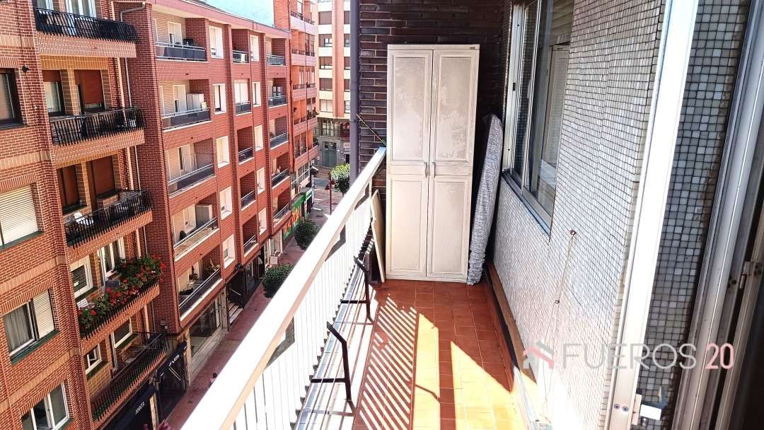 Terrassa de Pis en venda en Barakaldo  amb Calefacció, Terrassa i Moblat